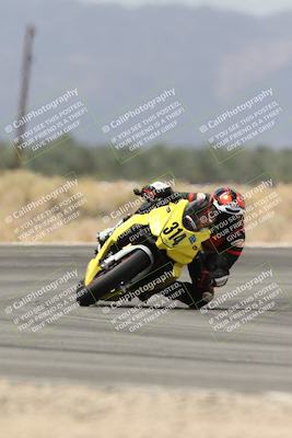 media/Apr-18-2025-CVMA Friday Practice (Fri) [[88baa45499]]/Racer 3/Session 5 (Turn 16)/